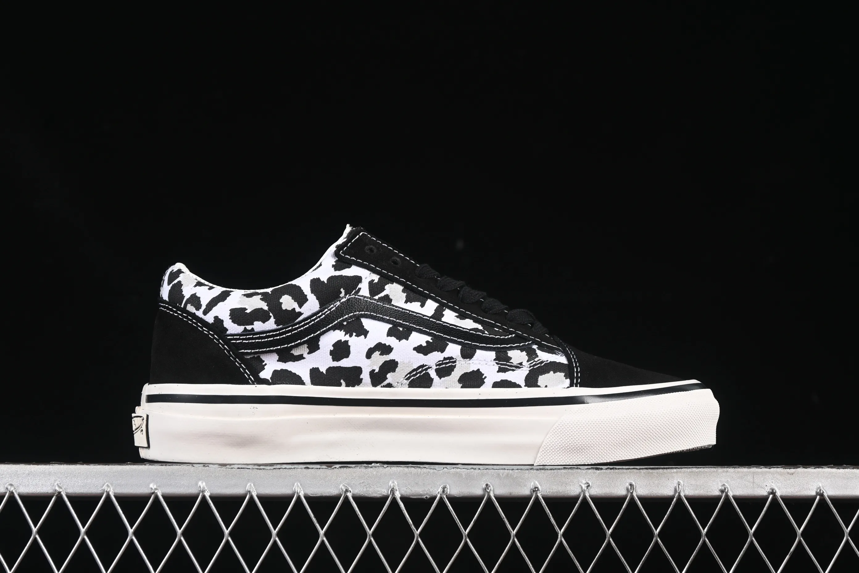 All categories Vans Vans series Vans Low Vans low-top Vans Old Skool 36 Vans high-end branch low-top retro casual sneakers VN000D56BA2